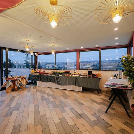 Hotel Brosse Garden Tbilisi Zewnętrze zdjęcie