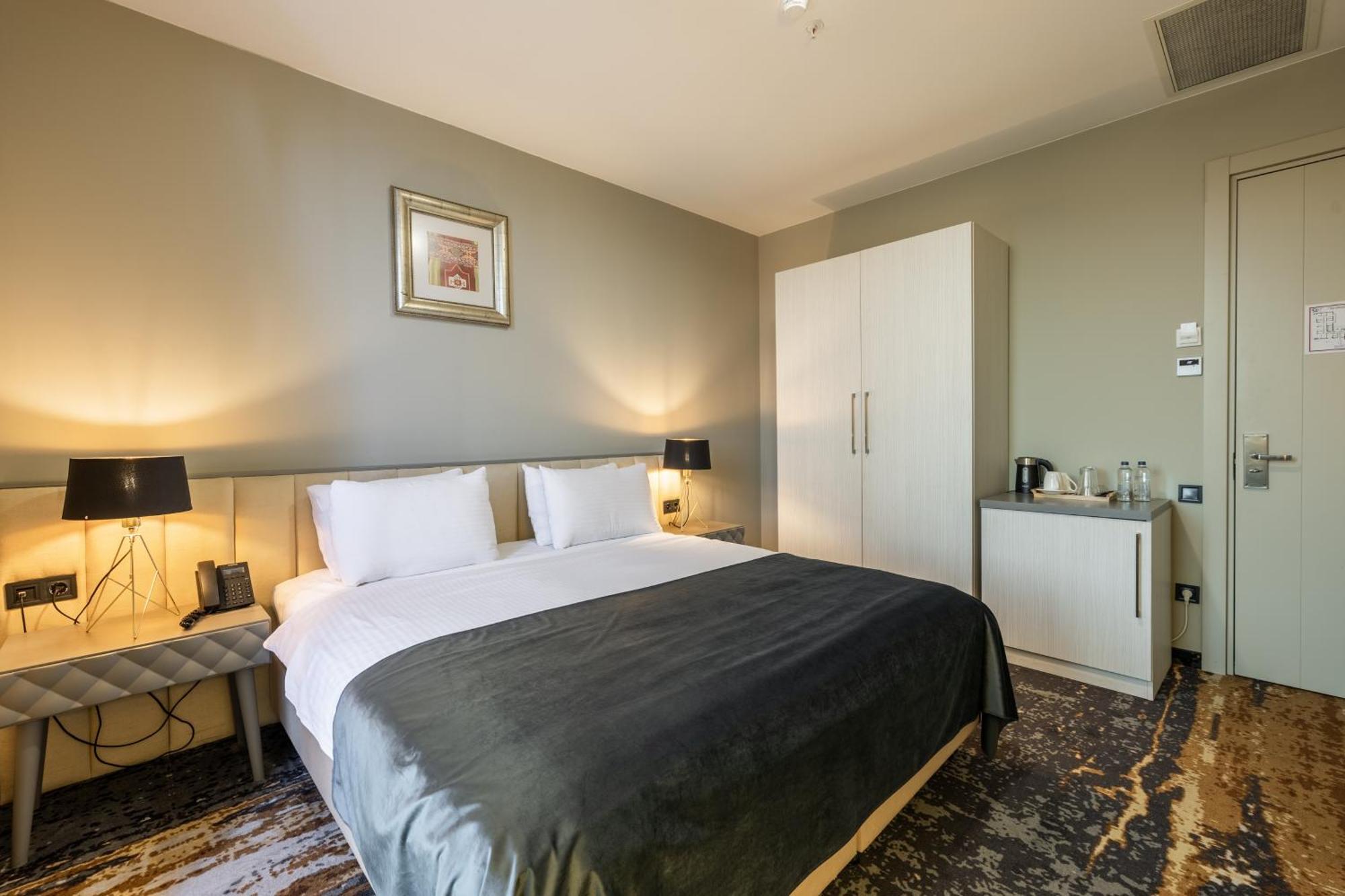 Hotel Brosse Garden Tbilisi Pokój zdjęcie